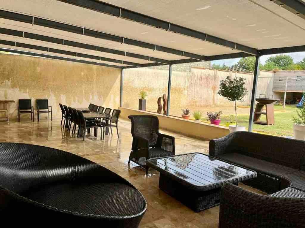 Le Retro Champlay Vila Exterior foto