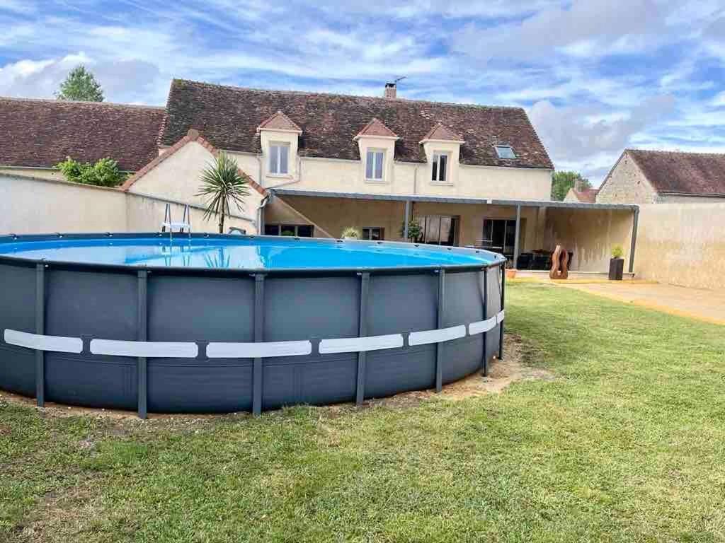 Le Retro Champlay Vila Exterior foto