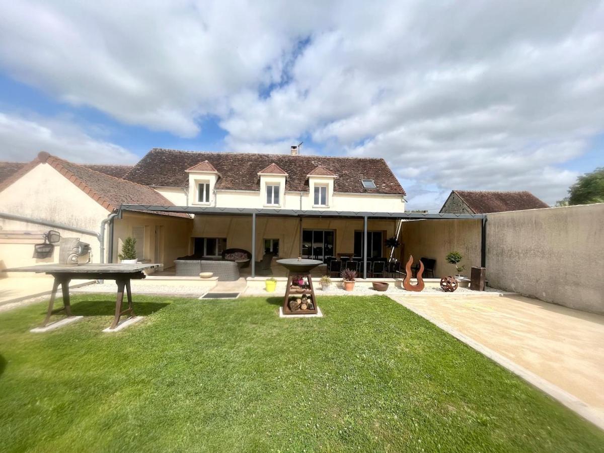 Le Retro Champlay Vila Exterior foto